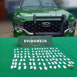 PROCEDIMIENTO DE VIOLENCIA INTRAFAMILIAR TERMINÓ CON DETENIDOS POR ÓRDENES VIGENTES Y MICROTRÁFICO