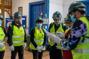 Vecinos y vecinas de Valparaíso se certificaron como monitores comunitarios en emergencias y desastres