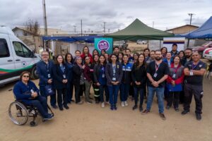 Municipio Abierto de Quilpué destaca labor voluntaria de gremios de la Salud en zonas afectadas por el incendio