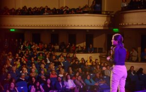 MUNICIPIO DE VIÑA DEL MAR CONMEMORA DÍA INTERNACIONAL DE LA MUJER TRABAJADORA CON CEREMONIA EN TEATRO MUNICIPAL