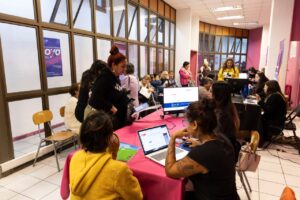 Éxito total: Más de diez mil mujeres postularon a programa municipal “Somos la Joya”