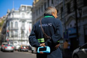 Comienzan a funcionar parquímetros municipales en Valparaíso con foco en seguridad
