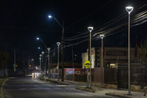 Más seguridad: Municipio Abierto de Quilpué inaugura iluminación peatonal en Belloto Norte