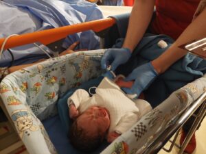 Nirsevimab: exitosa campaña de inoculación baja drásticamente tasas de pacientes pediátricos internados en el Hospital Dr. Gustavo Fricke.