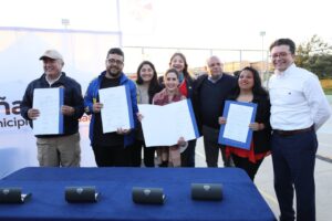 MUNICIPIO DE VIÑA DEL MAR ANUNCIA CONSTRUCCIÓN DE CAMINO QUE UNE VILLA RUKÁN EN REÑACA ALTO CON SANTA JULIA TRAS GRAN GESTO DE BOMBEROS AL CEDER TERRENO