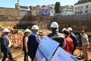 MINISTRO MONTES POR TOMA EN SAN ANTONIO «SE ESTÁ TRABAJANDO EN LA CONSTITUCIÓN DE COOPERATIVAS Y QUE ELLAS (LAS FAMILIAS) COMPREN EL TERRENO