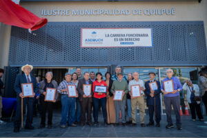 Ex trabajadores de Carozzi regresan al histórico edificio tras más de 50 años