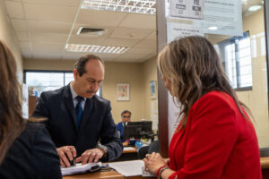 Alcaldesa de Quilpué presenta querella criminal por déficit de casi $5 mil millones en la Corporación Municipal