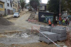 MUNICIPIO PAVIMENTA MÁS DE 40 CALLESEN LOS BARRIOS DE VIÑA DEL MAR
