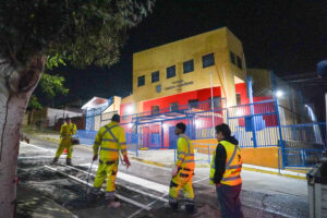 Municipalidad de Quilpué demarca pasos peatonales de la totalidad de establecimientos escolares de la ciudad