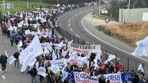 SEMANA CLAVE: COLEGIO DE PROFESORES ANALIZA A NIVEL NACIONAL PROPUESTA DEL MINEDUC A SU AGENDA CORTA. DECISIÓN SE CONOCERÍA ESTE VIERNES.