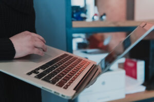Talento Digital y SENCE lanzan más de 1.800 becas para impulsar la empleabilidad digital en Chile