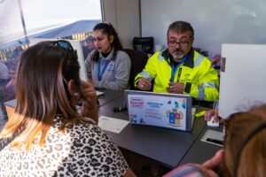 Quilpué lanza Móvil Social y entrega apoyo en medicamentos a más de 3.700 familias